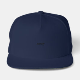 Boné Tampa azul escura com a palavra "ARTIFY" sutilment