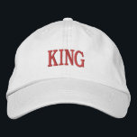 Boné Texto de KING personalizado - Qualidade de cor bra<br><div class="desc">Eleve seu estilo com este Boné Básico Ajustável de Roupa, com o texto bordado "KING" em negrito e real. Projetado para um ajustado perfeito e conforto do dia inteiro, este boné é feito de materiais de alta qualidade, fazer que seja um acessório obrigatório para qualquer armário.</div>