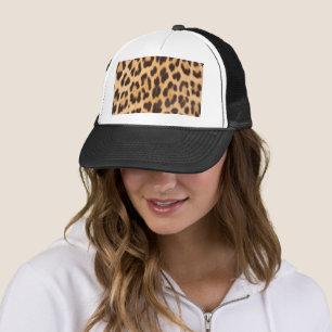 Boné trendy na moda safari com o tema leopardo
