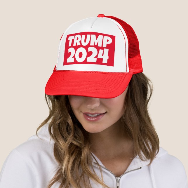 Boné TRUMP 2024 Trucker Hat (In Situ)