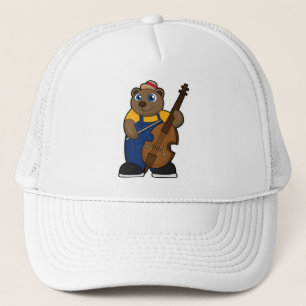 Boné Urso como Músico com Violão