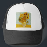 Boné Vaso de Girassóis de Vincent Van Gogh<br><div class="desc">O Vaso com 12 Girassóis de Vincent Van Gogh são amarelos contra um fundo azul claro. Os girassóis mostram pinceladas fortes características do grande artista impressionista.</div>