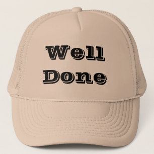 Boné Well Done on a Khaki