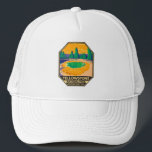 Boné Yellowstone National Park Morning Glory Pool Retro<br><div class="desc">Yellowstone Forest vector artwork design. The park features dramatic canyons,  alpine rivers,  lush forests,  hot springs and gushing geysers,  including its most famous,  Old Faithful.</div>
