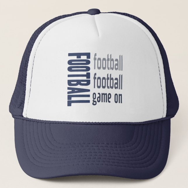Boné Zazzle Jogo de Futebol no Chapéu (Frente)