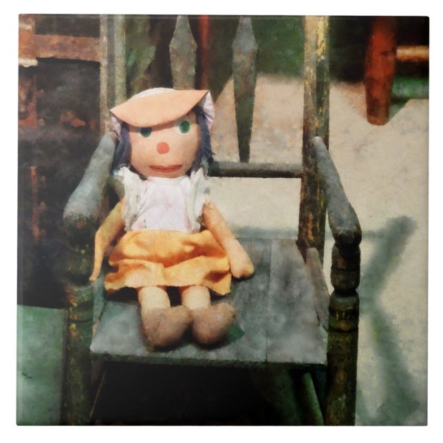 Boneca de Trapo na Cadeira (Frente)
