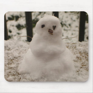 Boneco de neve minúsculo Mousepad
