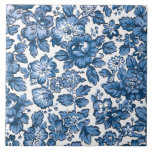 Bonito Boho Blue e White Floral<br><div class="desc">Bonito padrão floral com flores boêmicas azuis em fundo branco.</div>