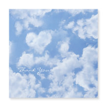 Bonito Coração Moldou Nuvem no Céu Azul Feliz