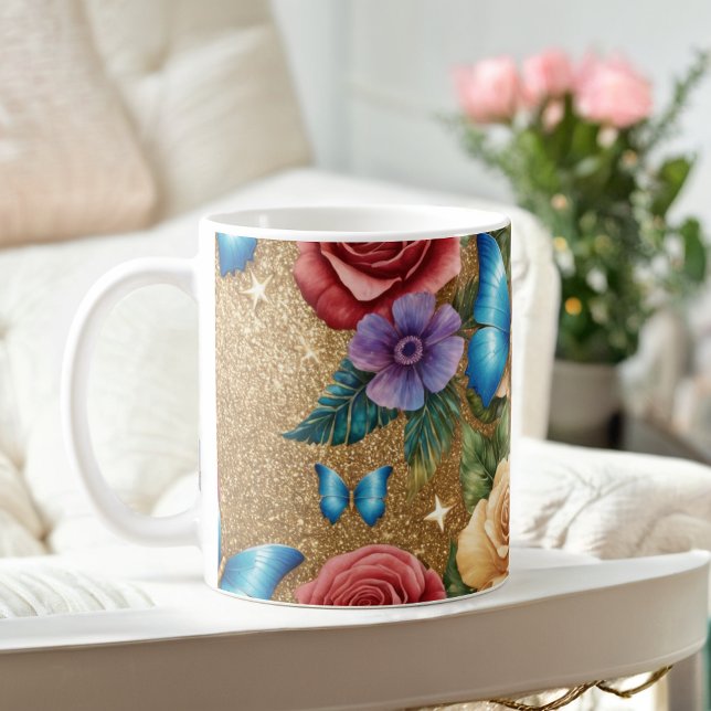 Borboleta Elegante e caneca Dourada Floral (Criador carregado)
