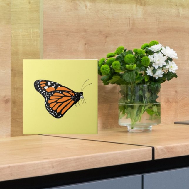 Borboleta Monarch Ilustração Laranja e Amarelo (Let this elegant monarch butterfly grace your kitchen, bathroom or other tiled space!)