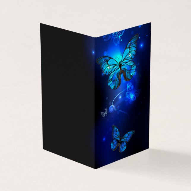 Borboleta Morpho no Fundo Escuro (Exterior)