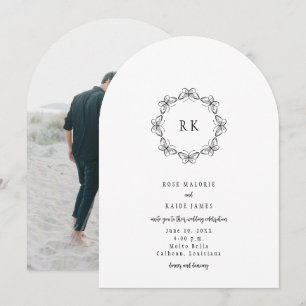 Borboletas À Volta Do Convite De Casamento