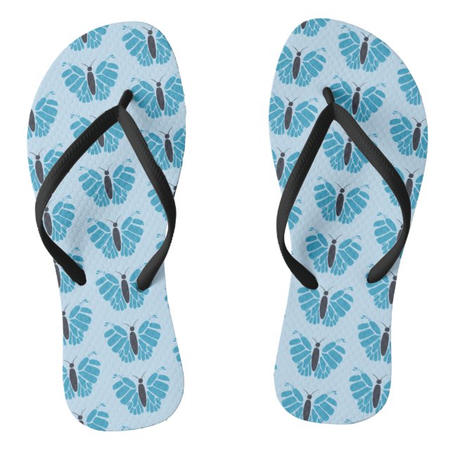 Borboletas azuis em chinelos azul claro (Pé da cama)