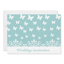 Borboletas brancas azuis-claras espirram Convite d