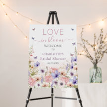 Borboletas de flor rosa púrpura amam sangue