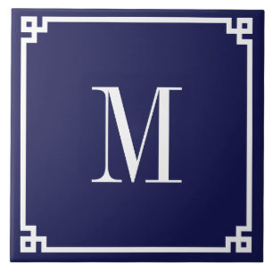 Borda Monogramada em Azul Marinho e Branco com Mot