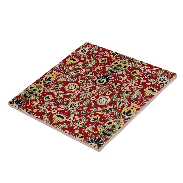 Bordado Folk Amarelo, Verde, Preto em Vermelho Pro (Lateral)