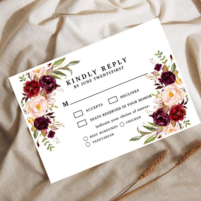 Bordeaux Blush Moody Floral Wedding RSVP Card (Criador carregado)