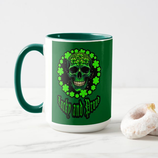 Born Lucky Skull St Patrick’s Day Shirt – caneca (Com Donut)