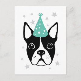 Boston terrier com o cartão de aniversário feliz