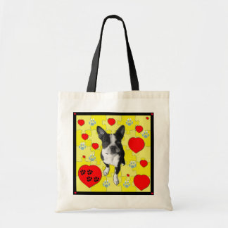 Boston Terrier e bolsa dos corações