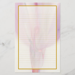Botão cor-de-rosa em uns artigos de papelaria