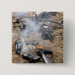 Bóton Quadrado 5.08cm As partes das armas inimigas apresentam para