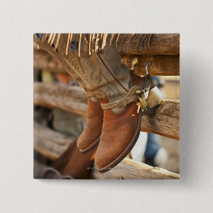 Bóton Quadrado 5.08cm Botas de vaqueiro na cerca 2