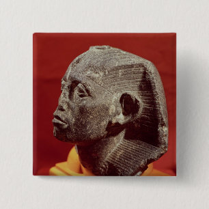 Bóton Quadrado 5.08cm Cabeça de Sesostris III, de Medamud próximo