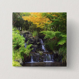 Bóton Quadrado 5.08cm Cachoeira borrada da rocha, árvores verdes &