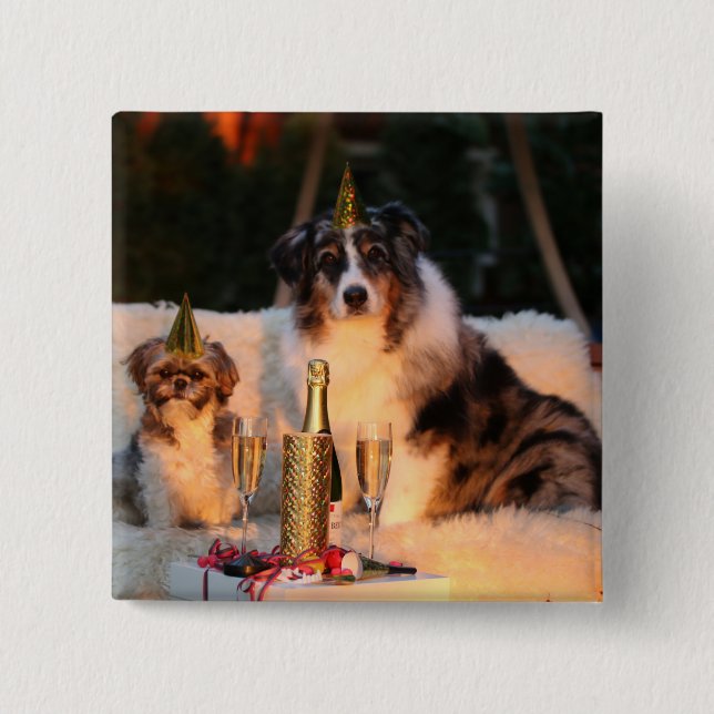 Bóton Quadrado 5.08cm Cães Celebrando Ano Novo (Frente)