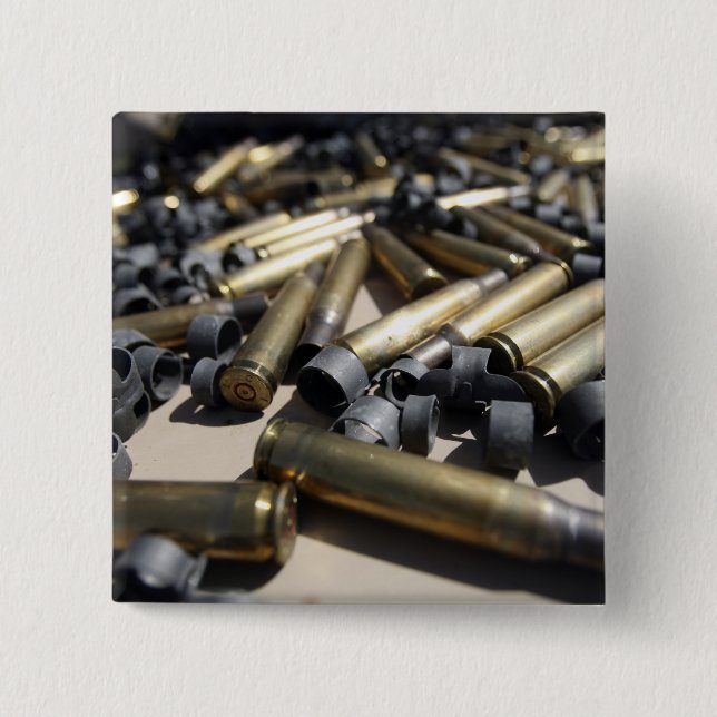 Bóton Quadrado 5.08cm Chaves gastas e links desintegrados (Frente)