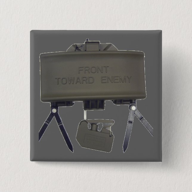 Bóton Quadrado 5.08cm Claymore (Frente)