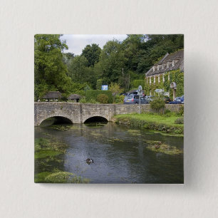 Bóton Quadrado 5.08cm Córrego de truta na vila de Bibury,