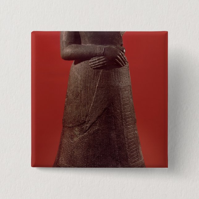 Bóton Quadrado 5.08cm Estátua de Napirasu, esposa do rei de Elamite (Frente)