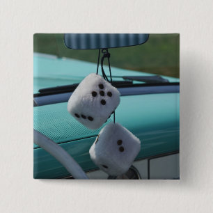 Bóton Quadrado 5.08cm EUA, Massachusetts, Gloucester. Felpudo de dados