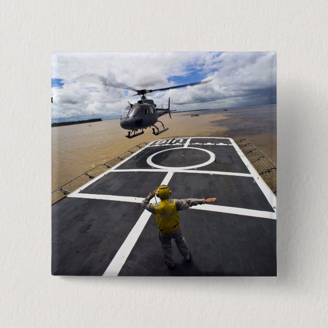 Bóton Quadrado 5.08cm Eurocopter brasileiro se prepara para aterrissar (Frente)