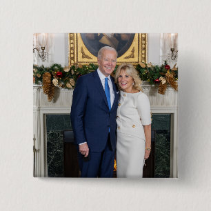 Bóton Quadrado 5.08cm Feliz Natal, Presidente Joe Biden e rua Lady