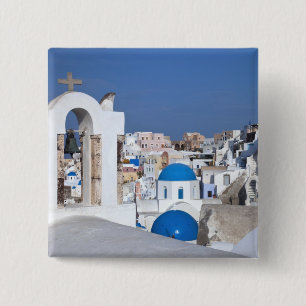 Bóton Quadrado 5.08cm Grécia, Santorini. Torre sineira e cúpulas azuis d