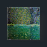 Bóton Quadrado 5.08cm Gustav Klimt - Parque Schloss Kammer am Attersee<br><div class="desc">Pond of Schloss Kammer no Attersee / The Park of Schloss Kammer am Attersee - Gustav Klimt,  Oil on Canvas,  1910</div>