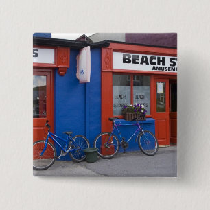 Bóton Quadrado 5.08cm Irlanda, Strandhill. Vitrines com bicicletas