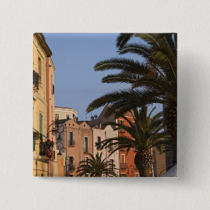 Bóton Quadrado 5.08cm Itália, Sardenha, Cagliari. Edifícios e palmeira