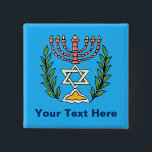 Bóton Quadrado 5.08cm Magen Persa David Menorah<br><div class="desc">Esta imagem foi adaptada de um antigo azulejo judeu persa e apresenta uma menorah com um Magen David (Estrela de David) enquadrado por ramos de oliveira. As imperfeições da imagem original pintada à mão foram preservadas.</div>