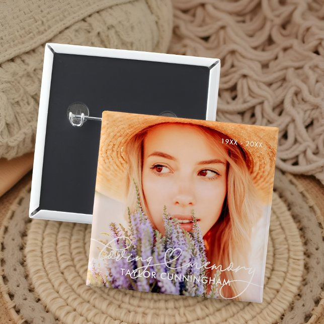 Bóton Quadrado 5.08cm Memorial In Loving Memory Modern Heart Photo (Criador carregado)