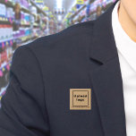 Bóton Quadrado 5.08cm Nome comercial e logotipo Botão Quadrado castanho<br><div class="desc">Botão quadrado que você pode personalizar para colocar seu nome de empresa e logotipo. Você pode usar este botão como acessório uniforme do seu funcionarios. Você também pode usá-lo como acessório de empacotamento. Você também pode incluí-lo em seus materiais de marketing para anunciar sua empresa ou promover seu nome de...</div>