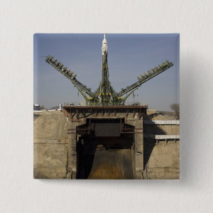 Bóton Quadrado 5.08cm O foguete de Soyuz é erigido na posição 3