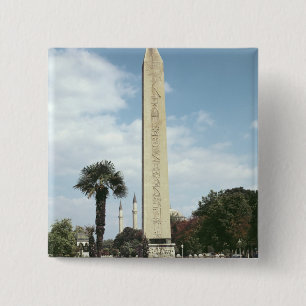 Bóton Quadrado 5.08cm Obelisk de Theodosius mim, com uma base romana