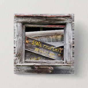 Bóton Quadrado 5.08cm Propriedade do Estado