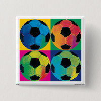 Quatro Bolas de Futebol em Cores Diferentes